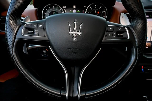 Used 2022 BLUE Maserati Modena Q4 ~~ image 37