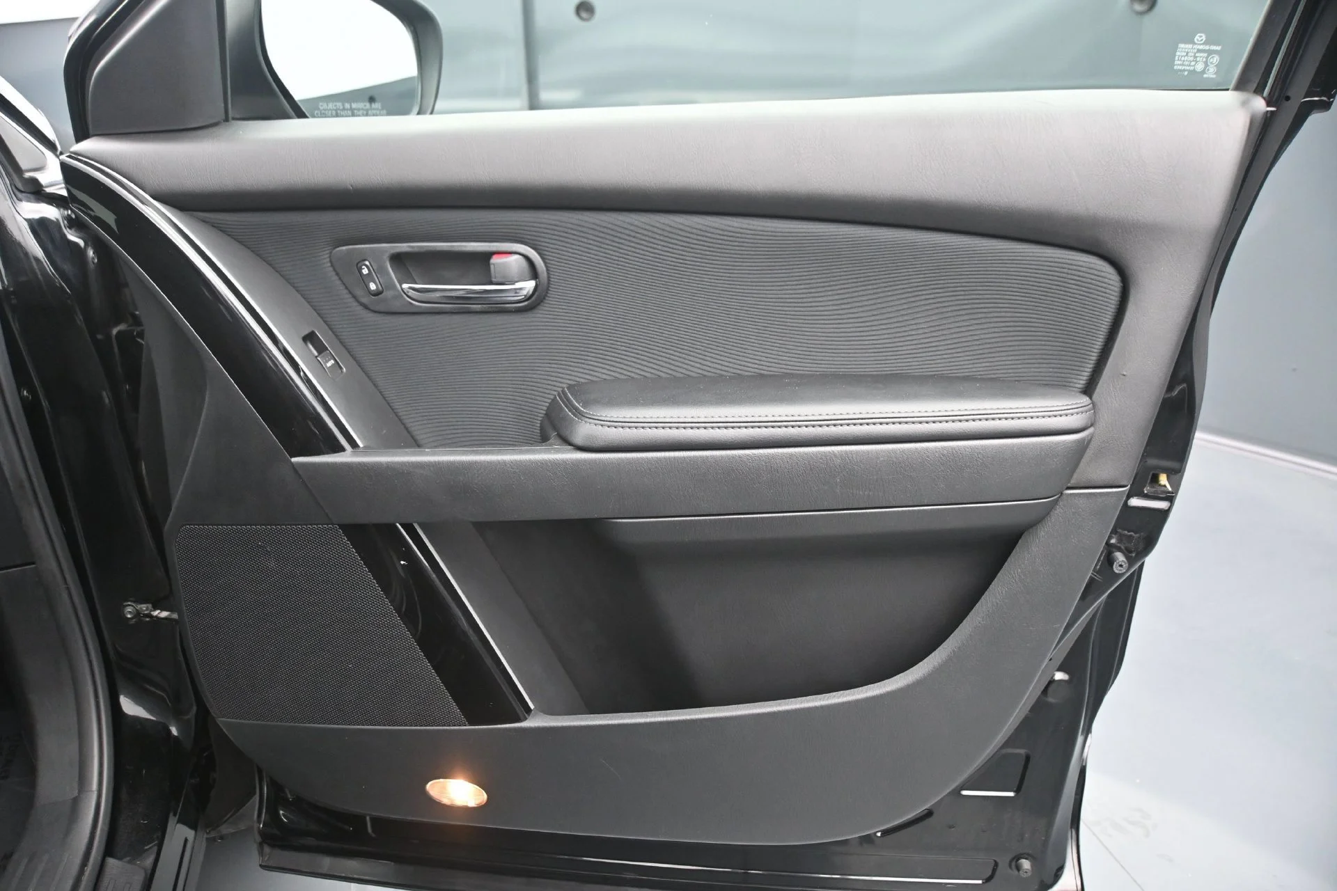 Used 2011 Brilliant Black Clearcoat Mazda Sport image 12