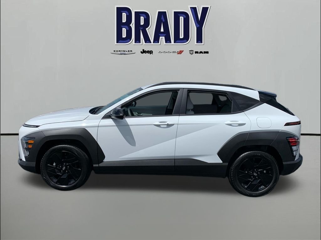 Used 2026 White Hyundai SEL Sport image 4
