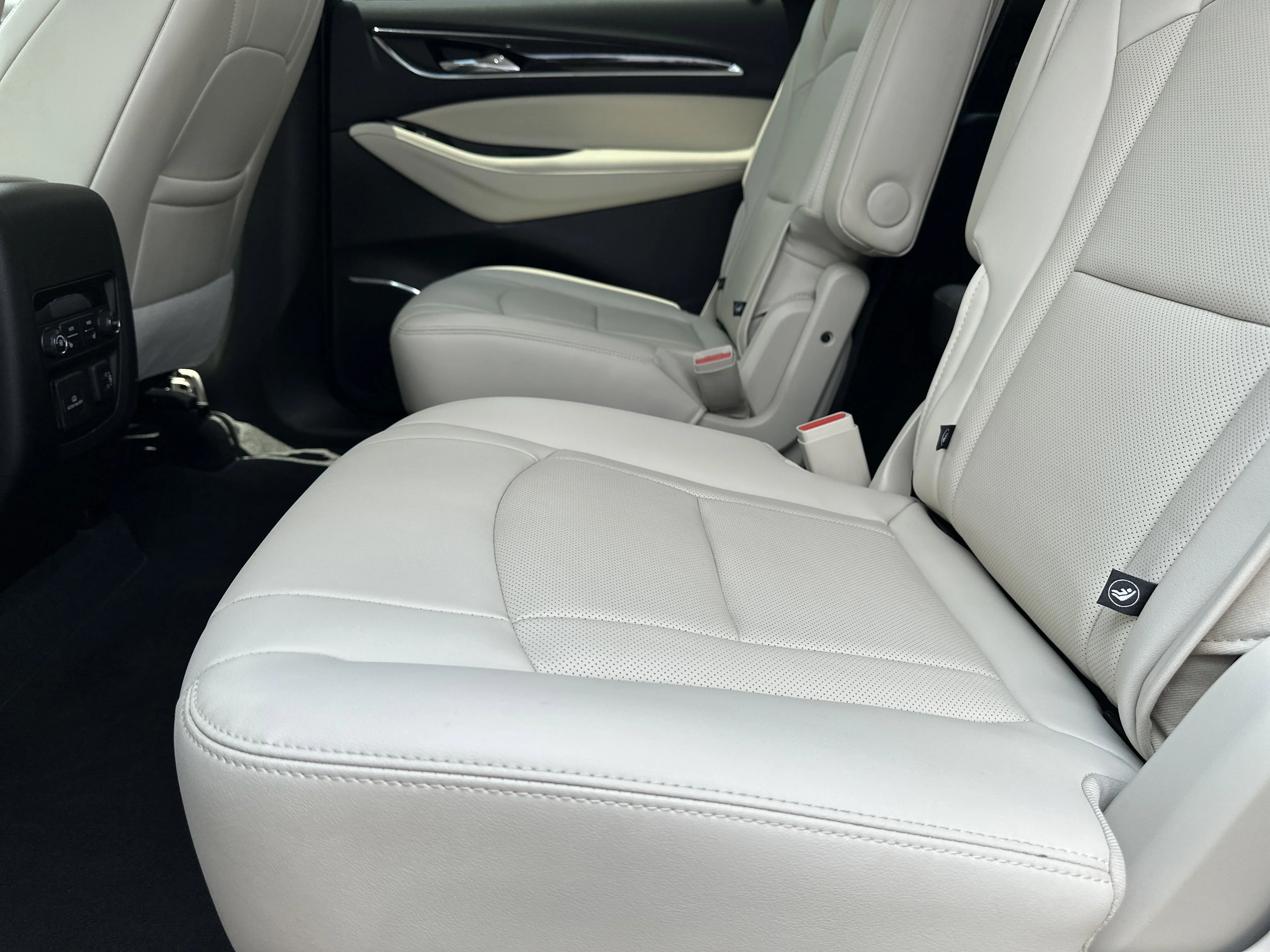 2023 Buick Enclave Premium - Photo 21