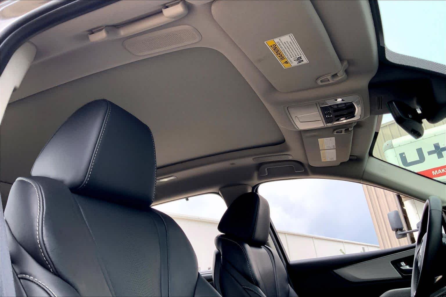 Used 2025 Liquid Carbon Metallic Acura w/Technology Package image 14
