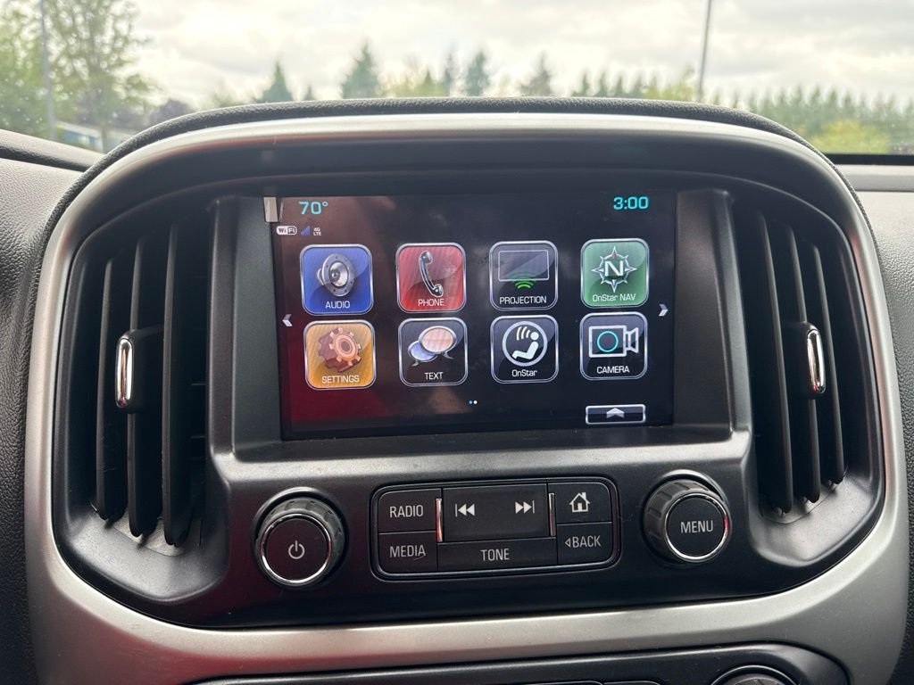 Used 2018 Graphite Metallic Chevrolet LT image 14