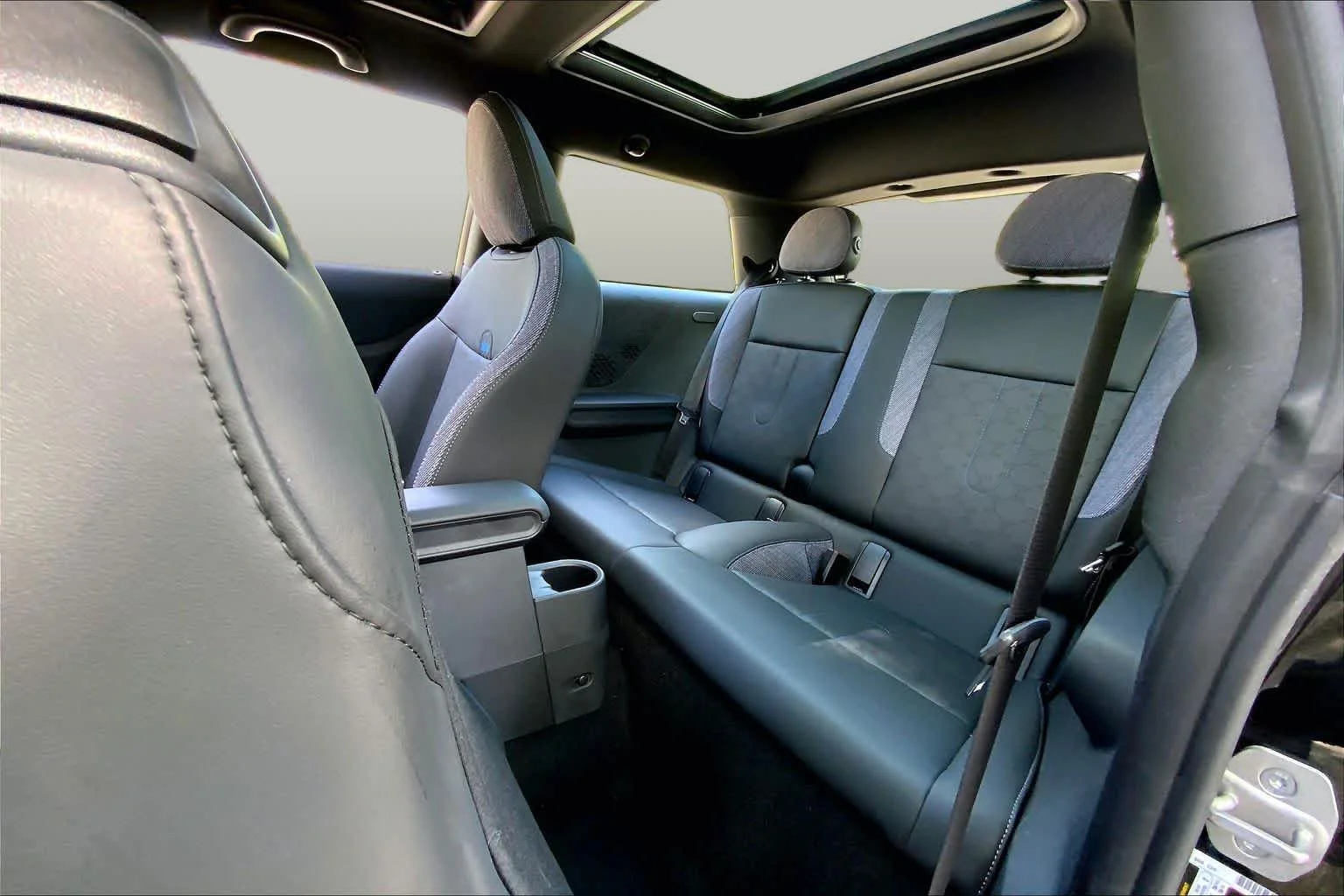 2026 MINI Hardtop 2 Door Base - Photo 20