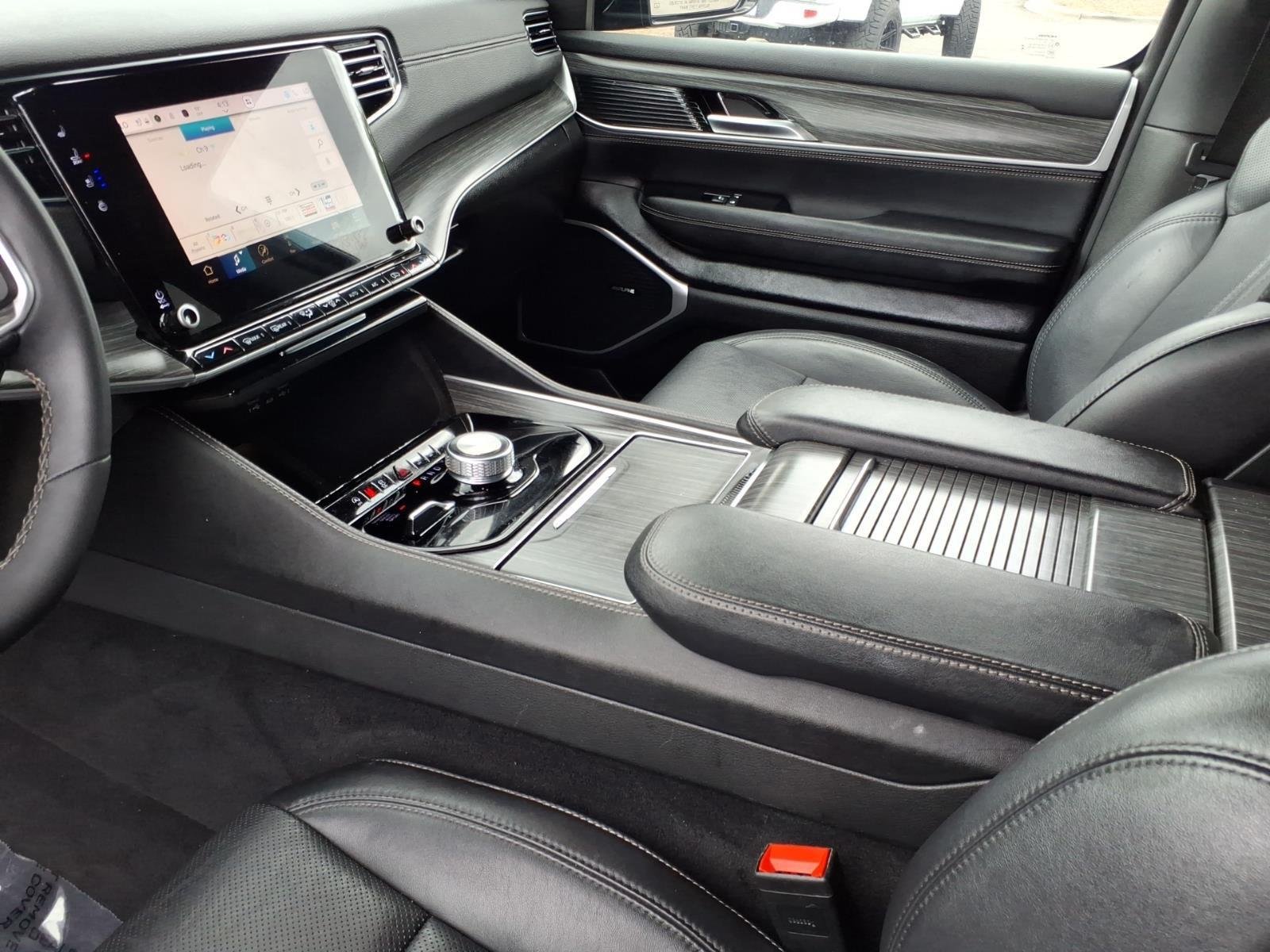 Used 2024 Diamond Black Crystal Pearlcoat Jeep Series II image 22