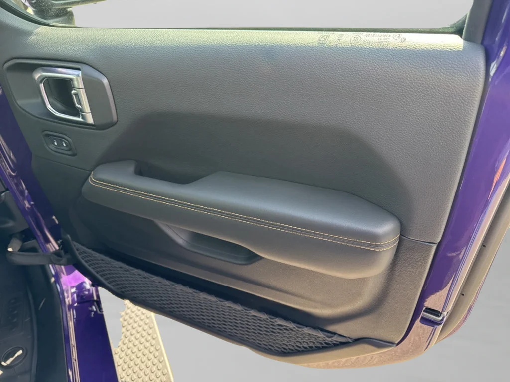 New 2026 Reign Exterior Paint Jeep Sahara image 35
