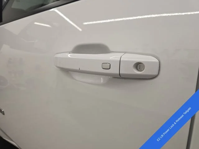 Used 2024 Summit White Chevrolet LT image 15
