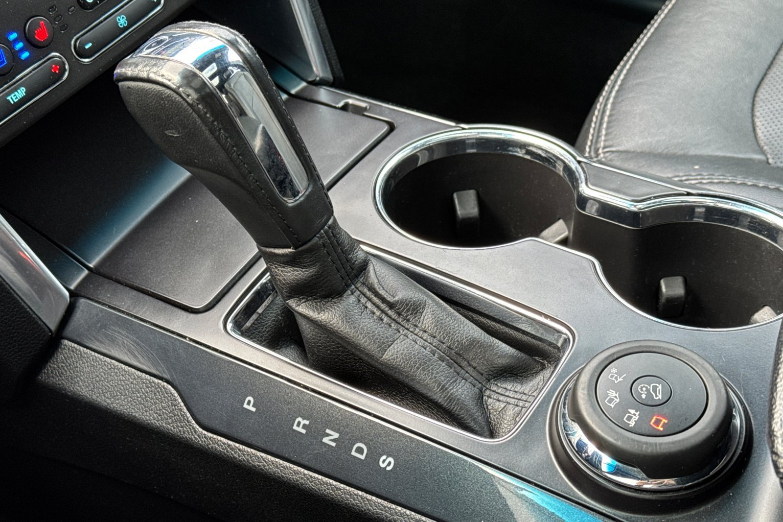 Used 2017 Blue Jeans Metallic Ford Limited image 23