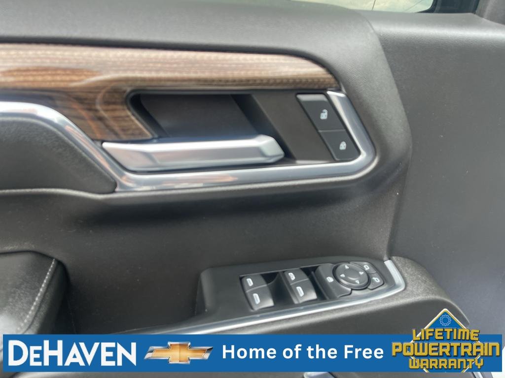 Used 2024 Summit White Chevrolet RST image 23