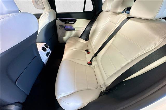 New 2026 Polar White Mercedes-Benz GLC 300 image 52