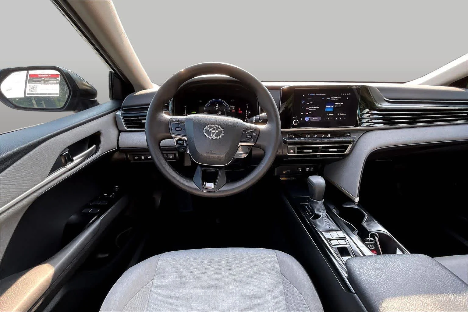 Used 2025 Ocean Gem Toyota LE image 6