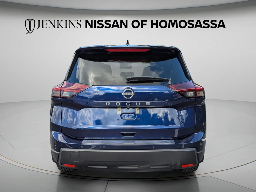 Used 2025 Blue Nissan SV image 7