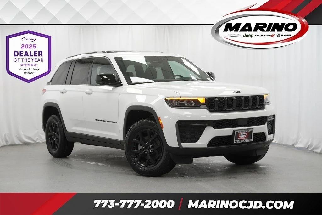 New 2026 Bright White Clear-Coat Exterior Paint Jeep Laredo Altitude image 1