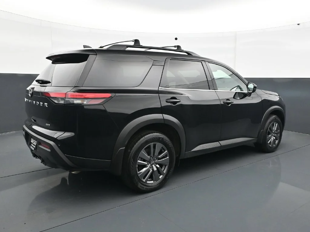 Used 2025 Super Black Nissan SV image 8