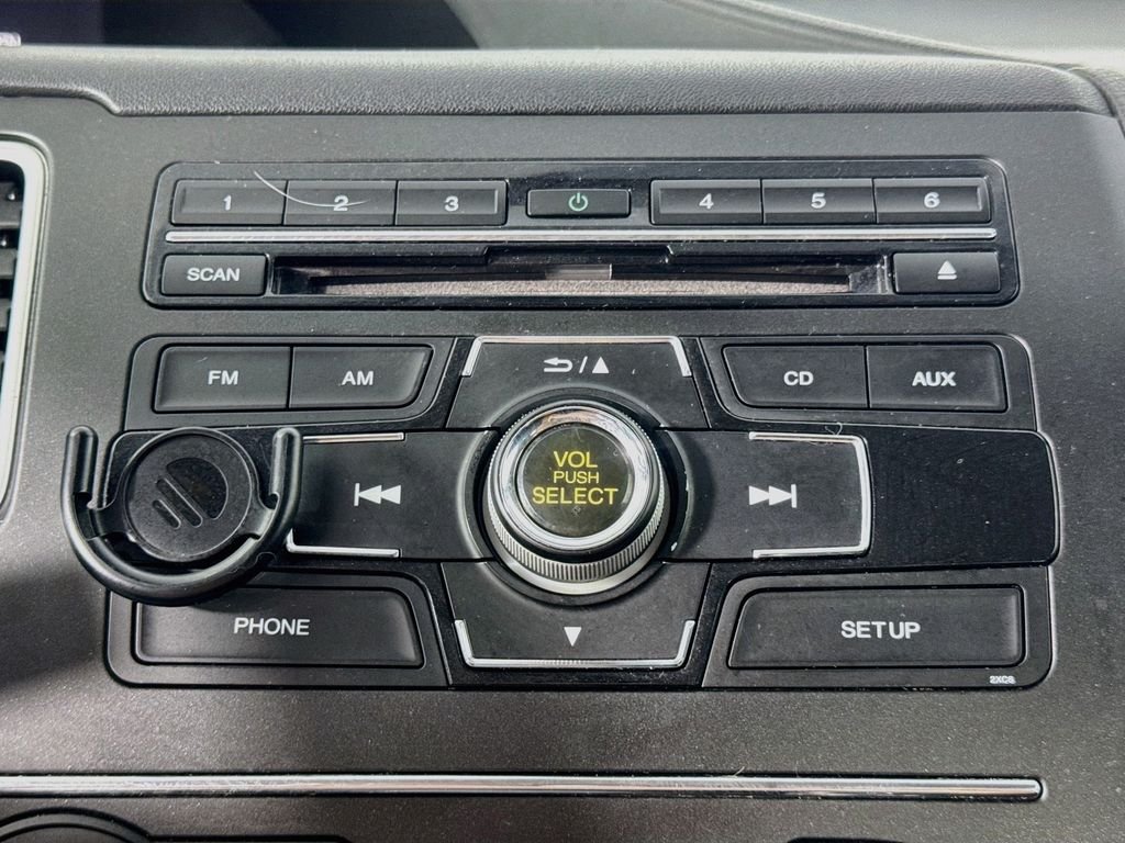 Used 2015 Gray Honda LX image 17