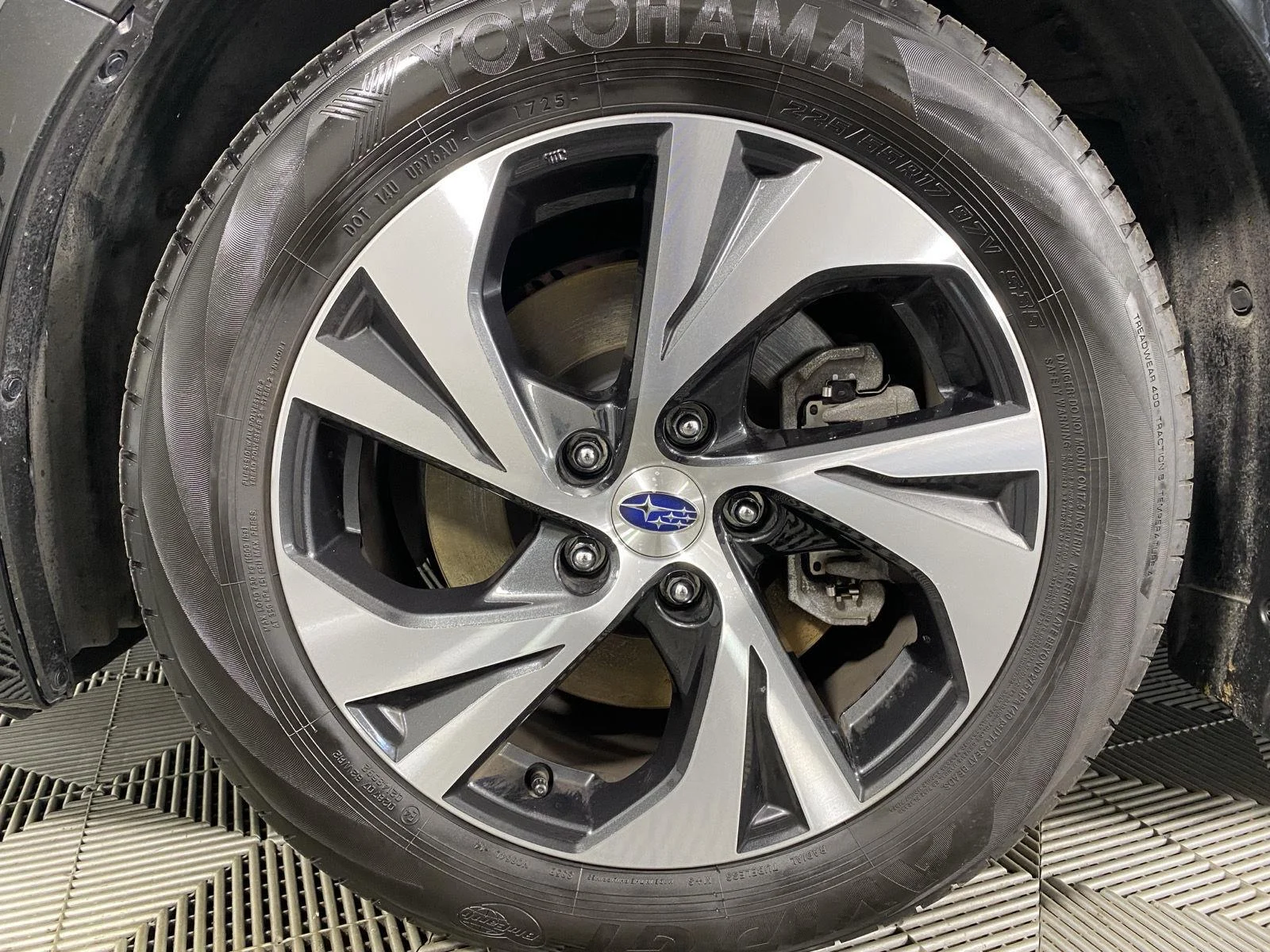 Used 2025 Crystal Black Silica Subaru Premium image 11