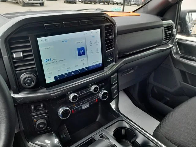 Used 2022 Blue Metallic Ford XLT image 19