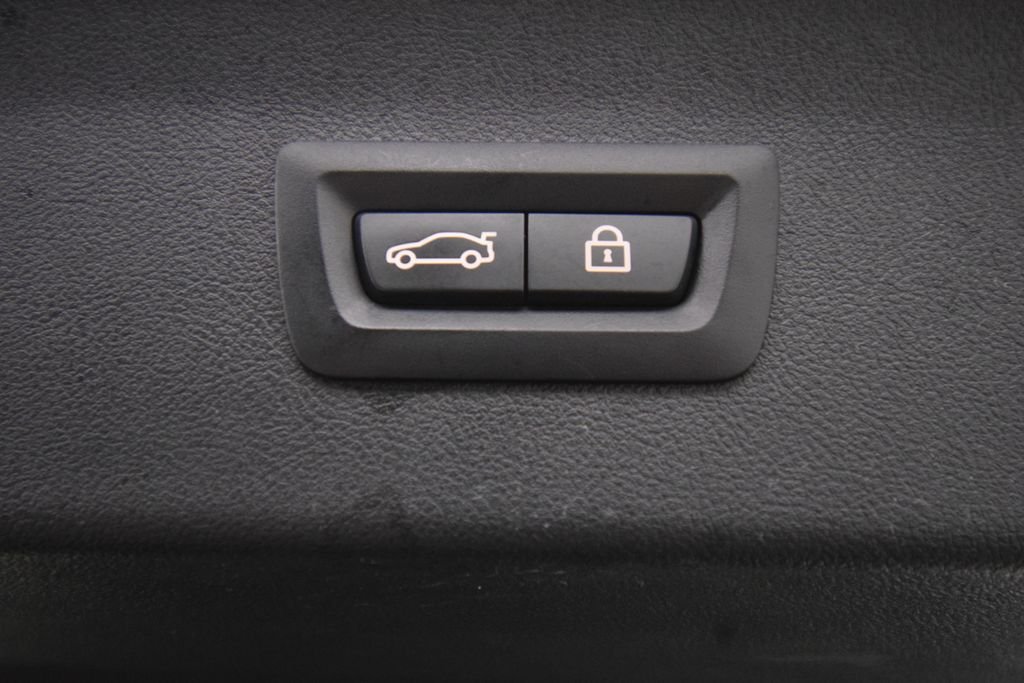 Used 2021 Blue BMW M40i image 36
