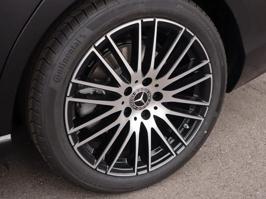 2026 Mercedes-Benz C-Class Sedan C 300 - Photo 48