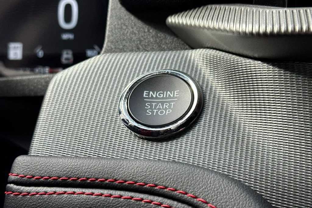 2025 Ford Explorer ST - Photo 24