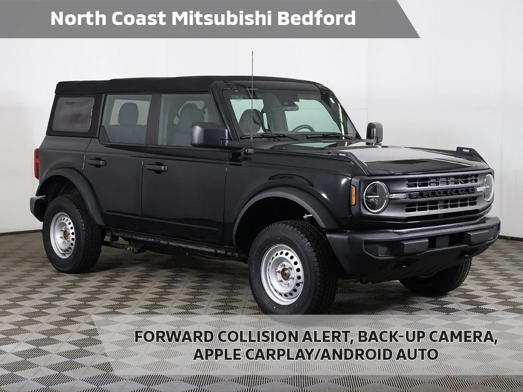 2023 Ford Bronco Base 4x4's photo