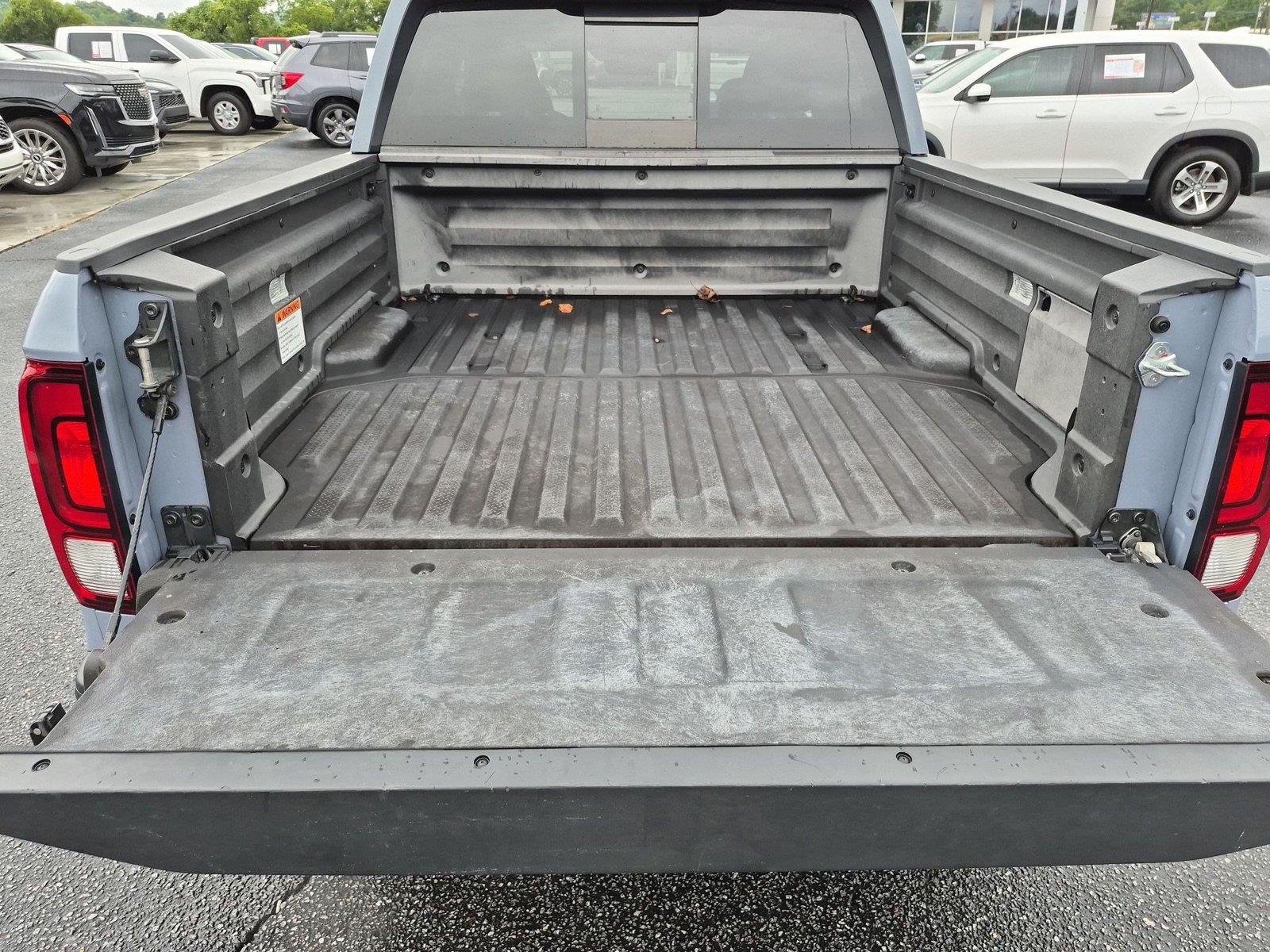Used 2023 Sonic Gray Pearl Honda RTL image 33