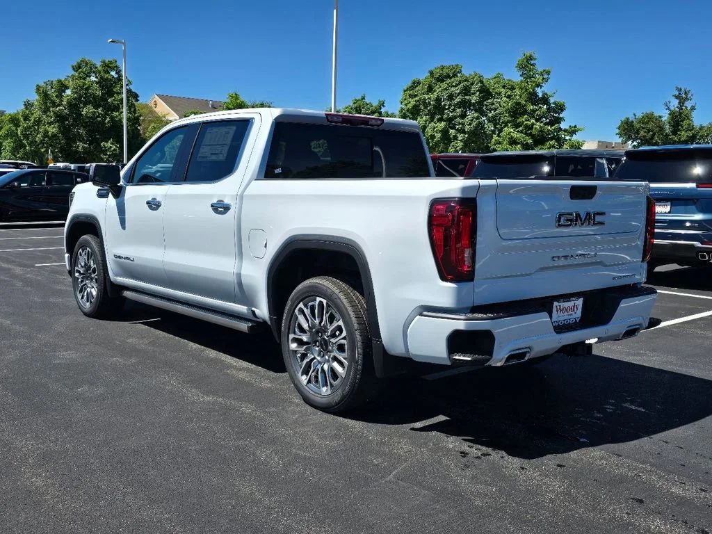 2026 GMC Sierra 1500 Denali Ultimate - Photo 9