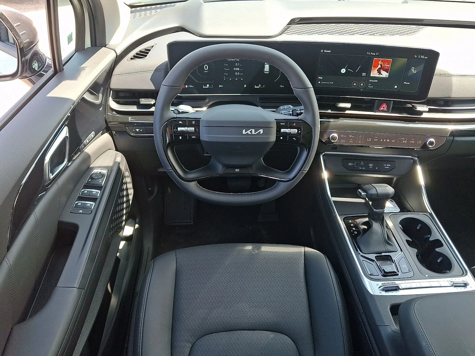 New 2027 White Kia SX Prestige image 9