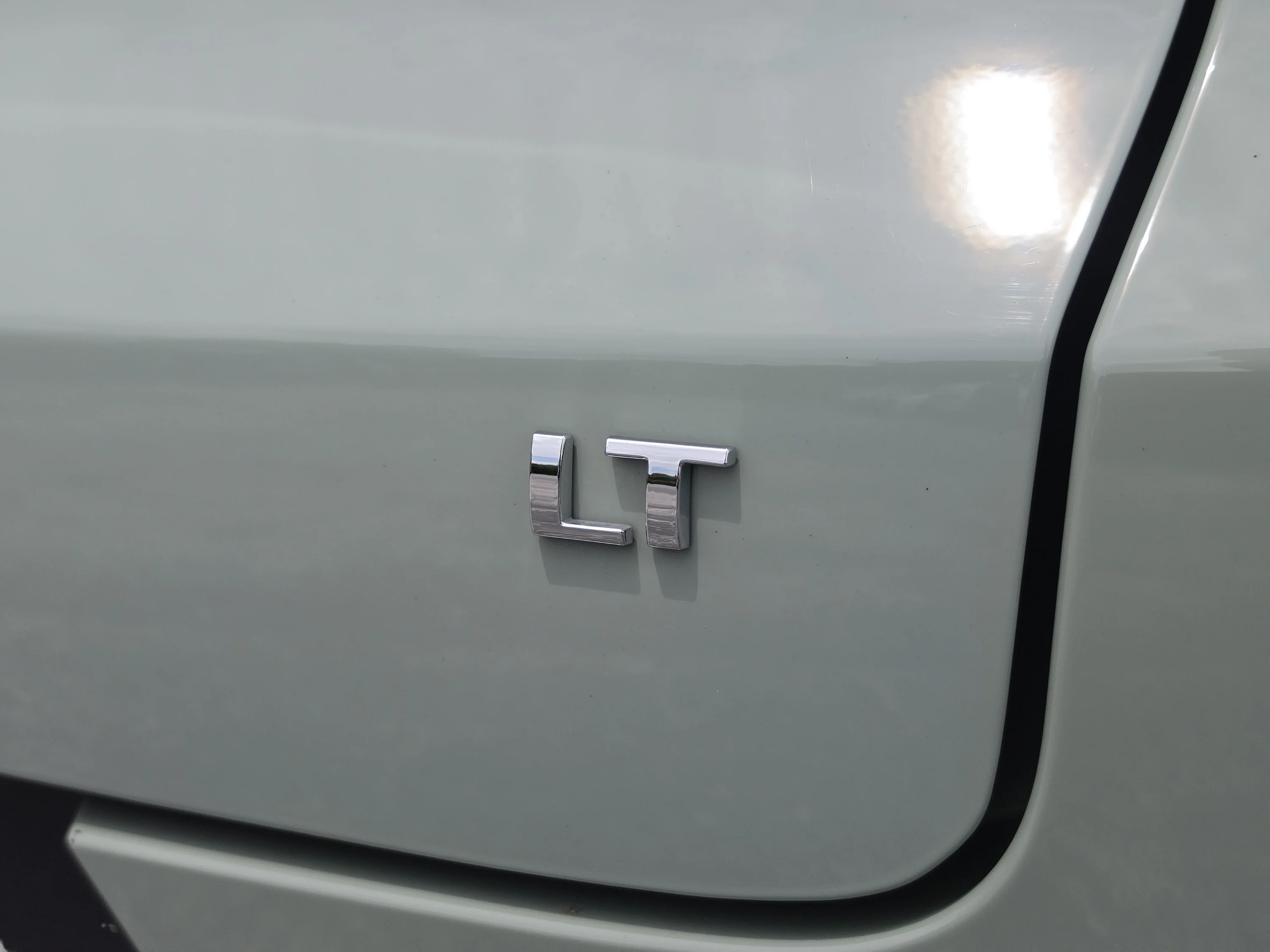 Used 2025 Cacti Green Chevrolet LT image 17