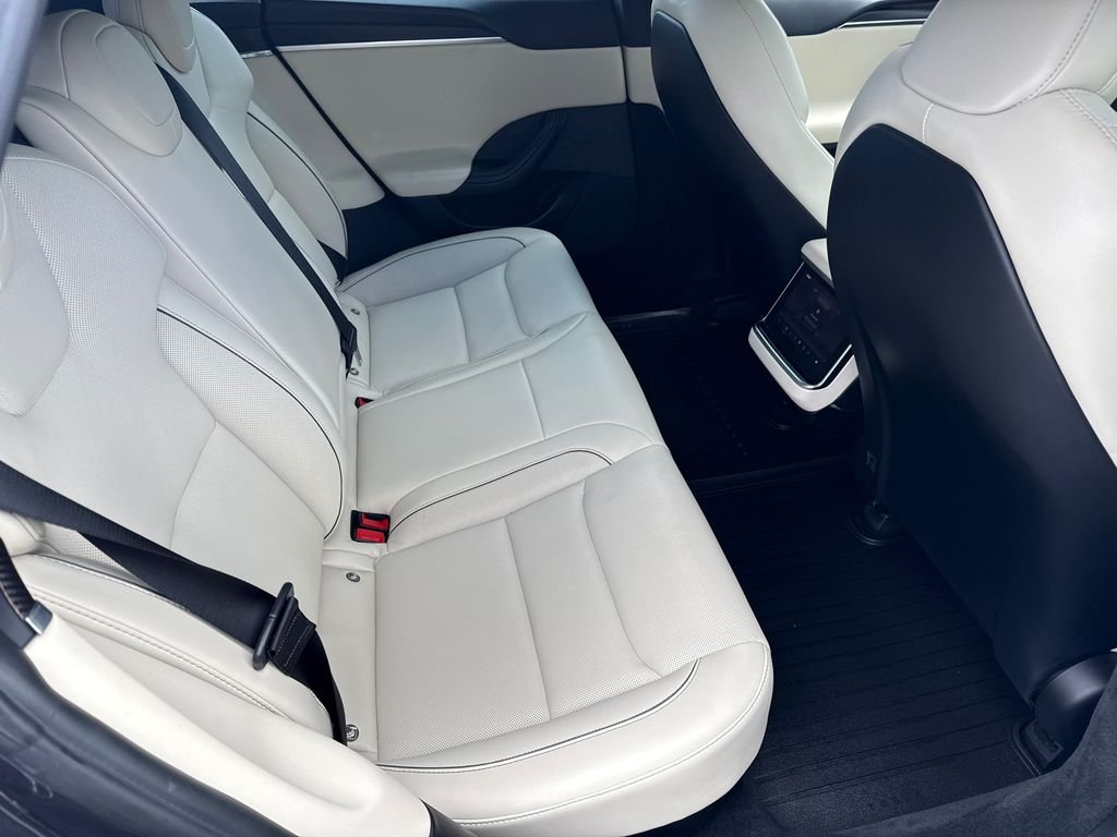 Used 2021 Black Tesla Plaid image 15