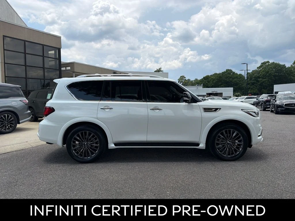 Certified Used 2023 Moonstone White INFINITI Premium Select image 26