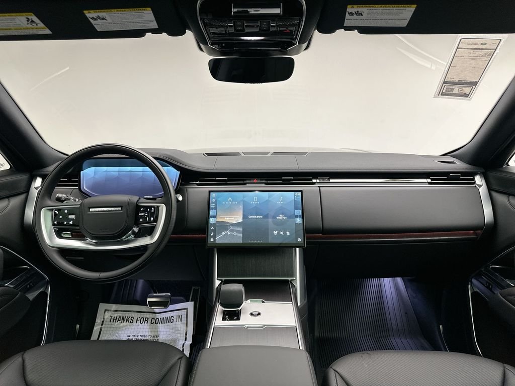 New 2026 Carpathian Grey Land Rover SE image 8