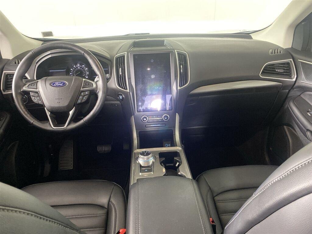 Used 2023 Oxford White Ford SEL image 24