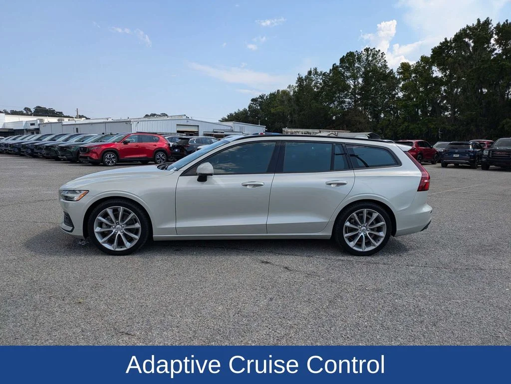 2020 Volvo V60 6