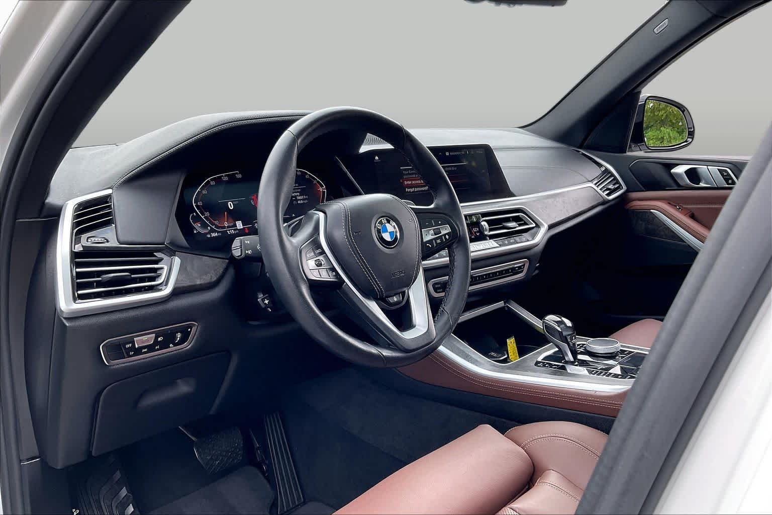 Used 2022 Mineral White Metallic BMW xDrive40i image 17