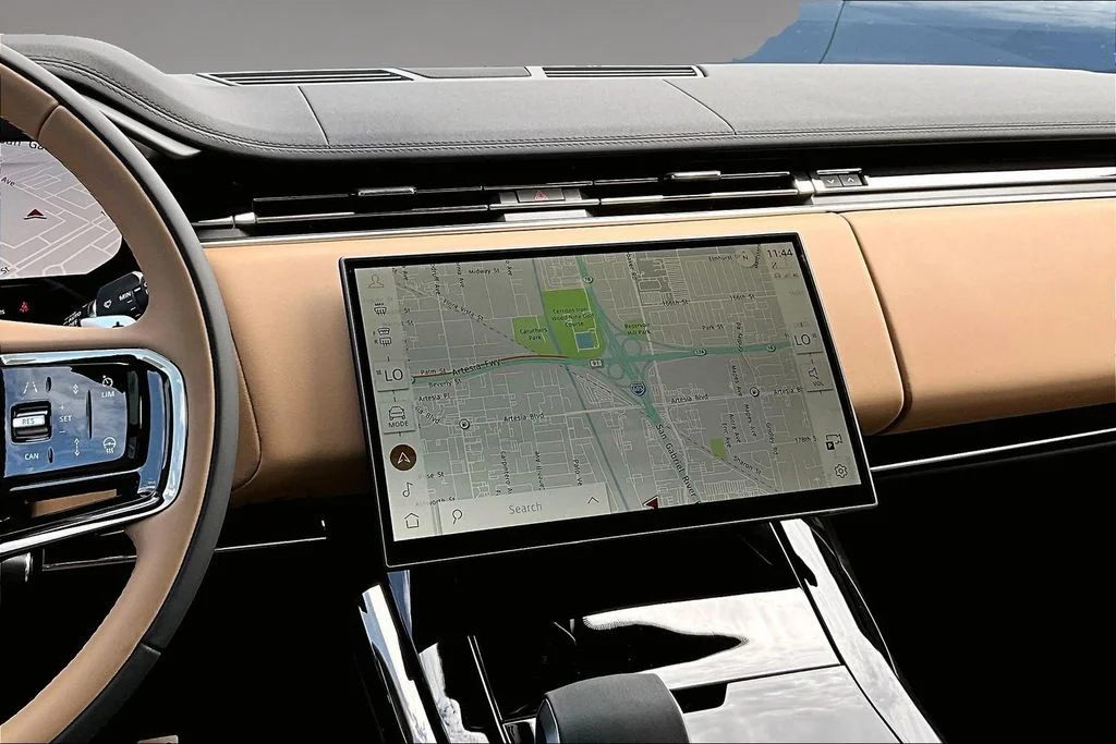 New 2026 Blue Land Rover Dynamic SE image 6