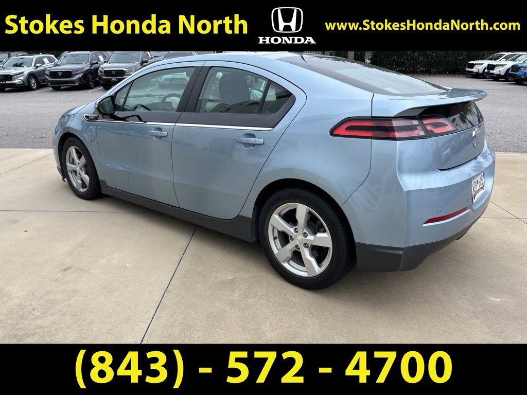 Used 2013 Silver Chevrolet Base image 5