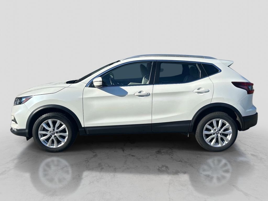 Used 2020 White Nissan SV image 2