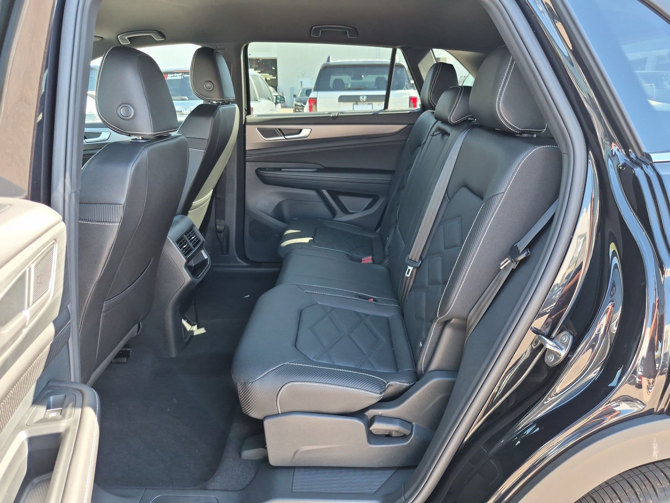 New 2026 Deep Black Pearl Volkswagen 2.0T SE w/Technology image 13