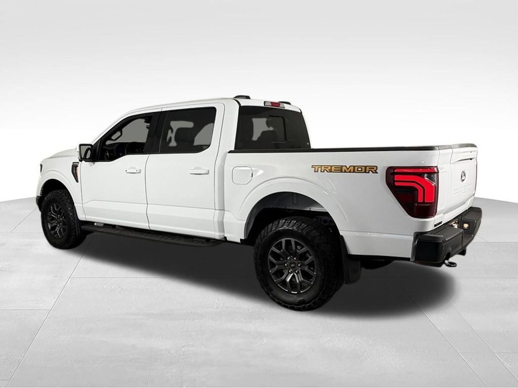 Used 2025 Oxford White Ford Tremor image 9