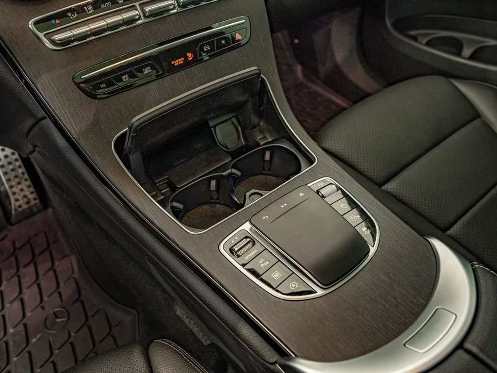 Used 2022 Black Mercedes-Benz GLC 300 image 25