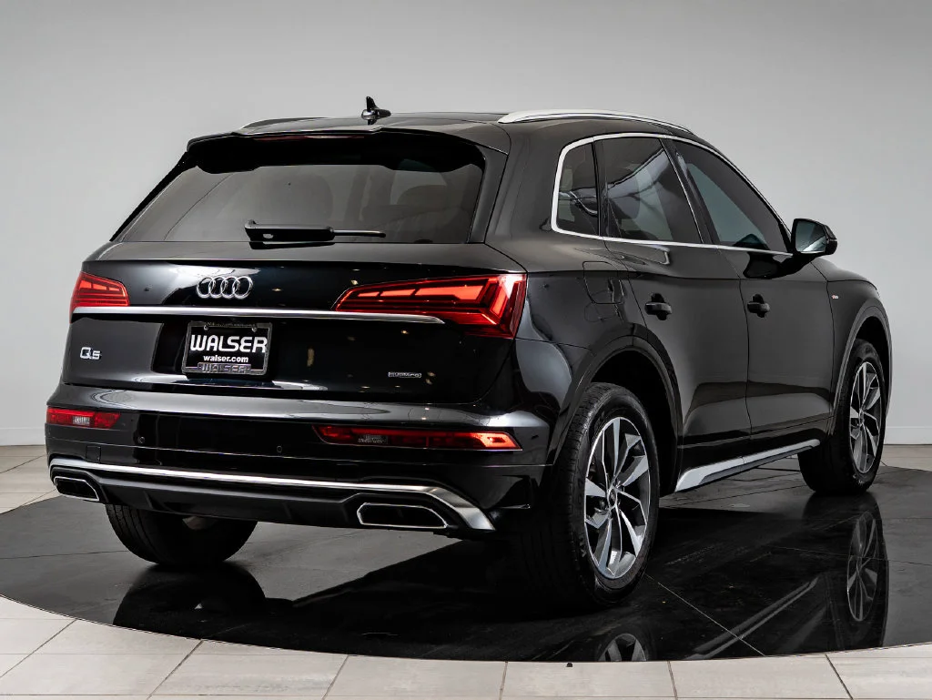 Used 2023 Mythos Black Metallic Audi 45 S line Premium image 10