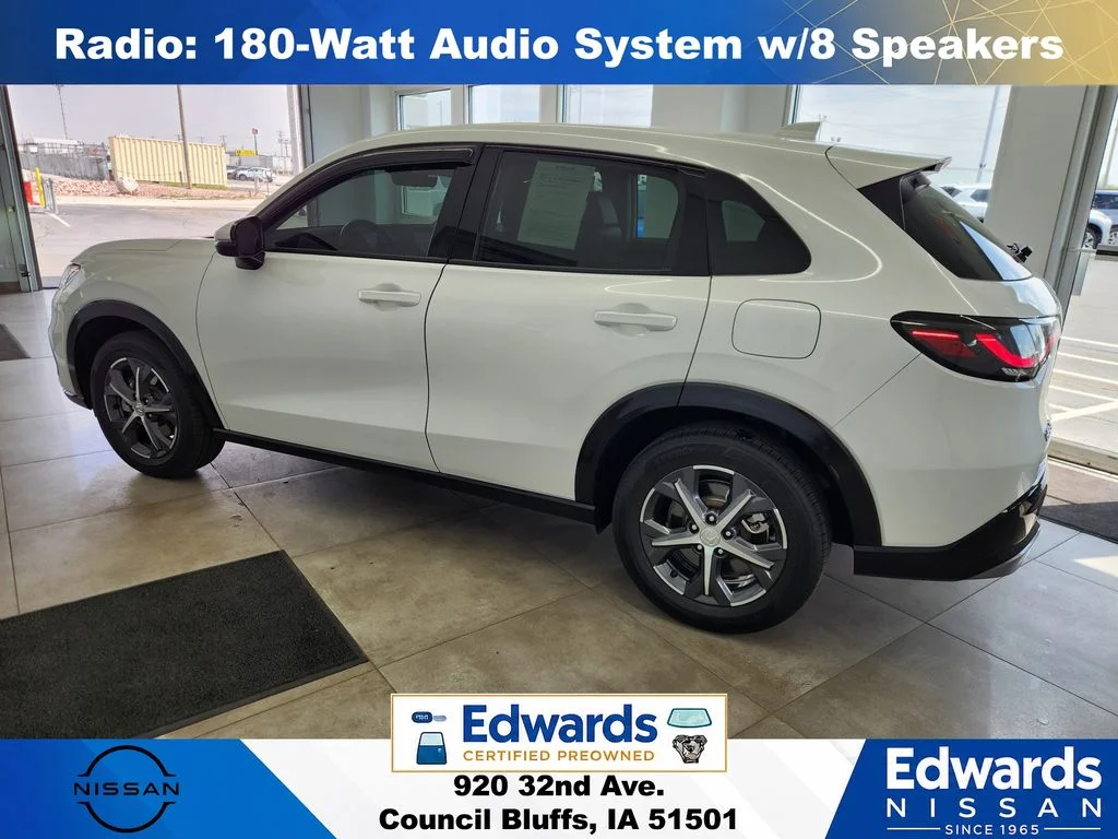Used 2024 White Honda EX-L image 6