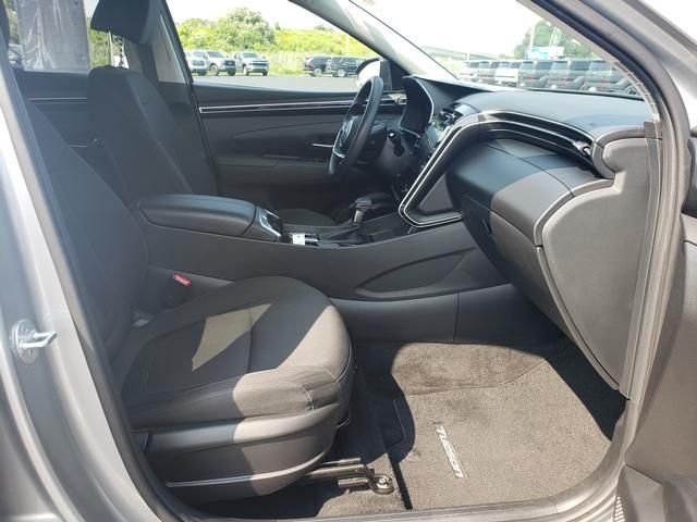 Used 2024 Silver Hyundai SEL image 17