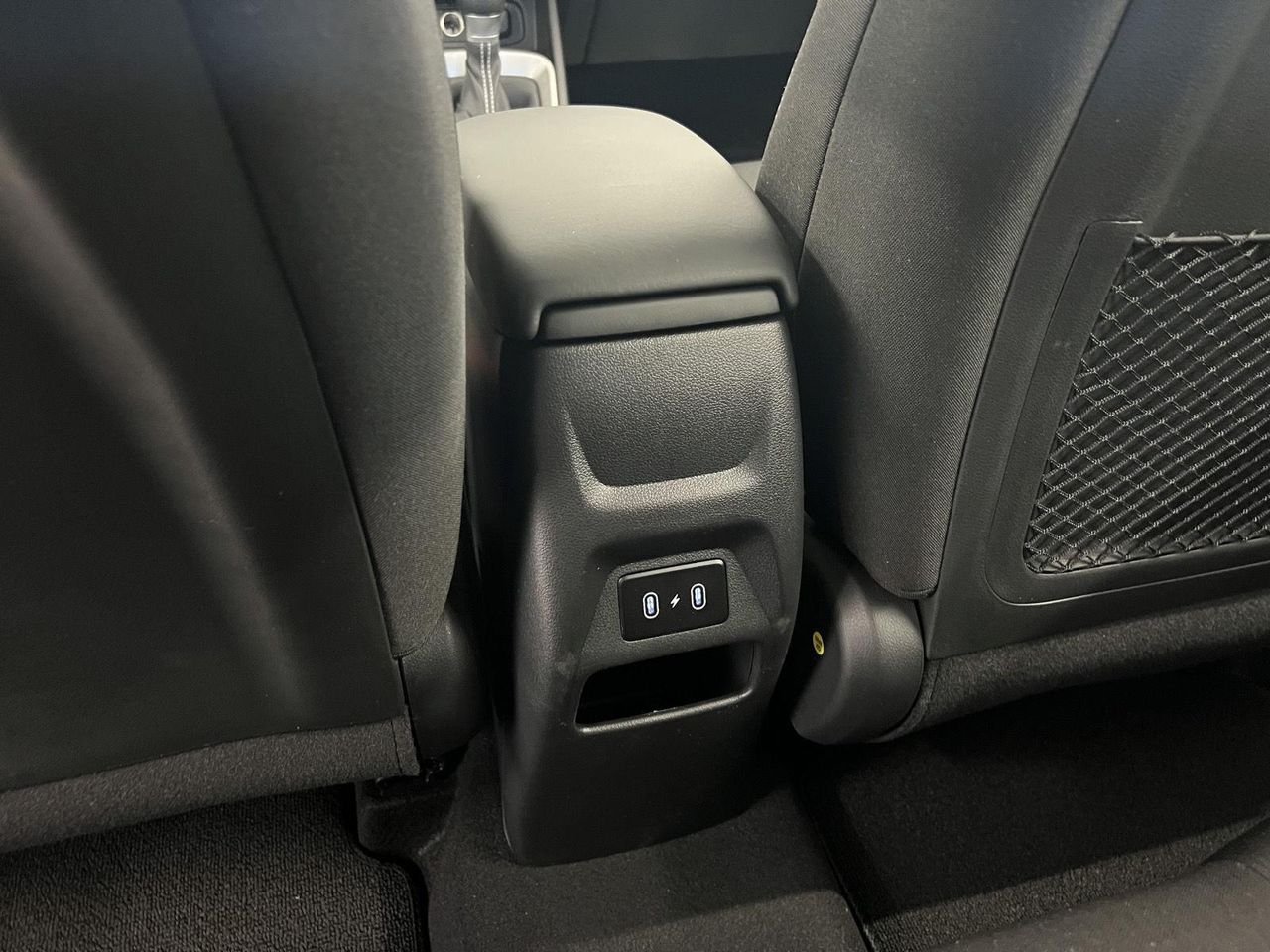 New 2026 Shimmering Silver Hyundai SEL image 26