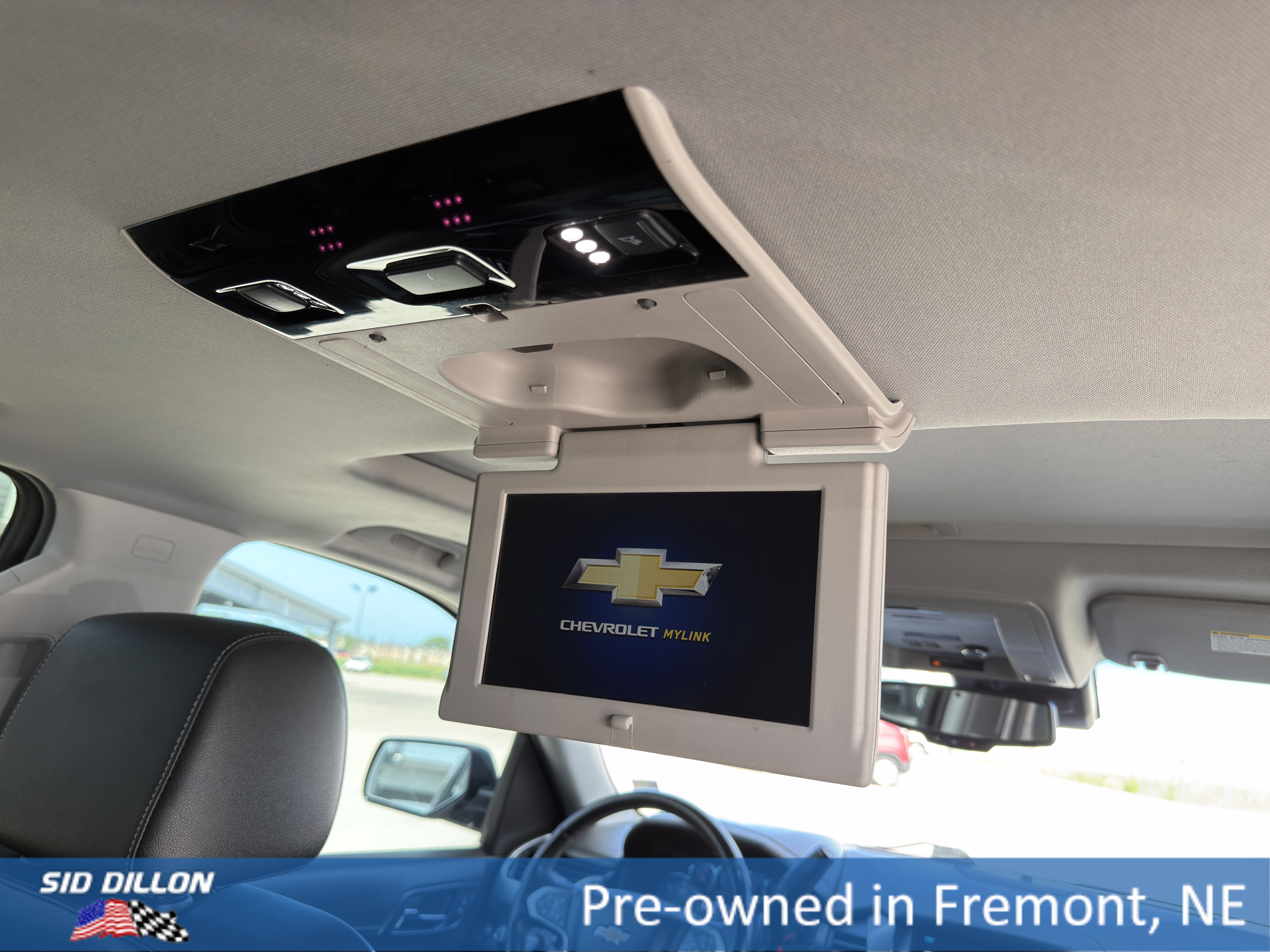 Certified Used 2020 SILVER ICE METALLIC Chevrolet Premier image 22