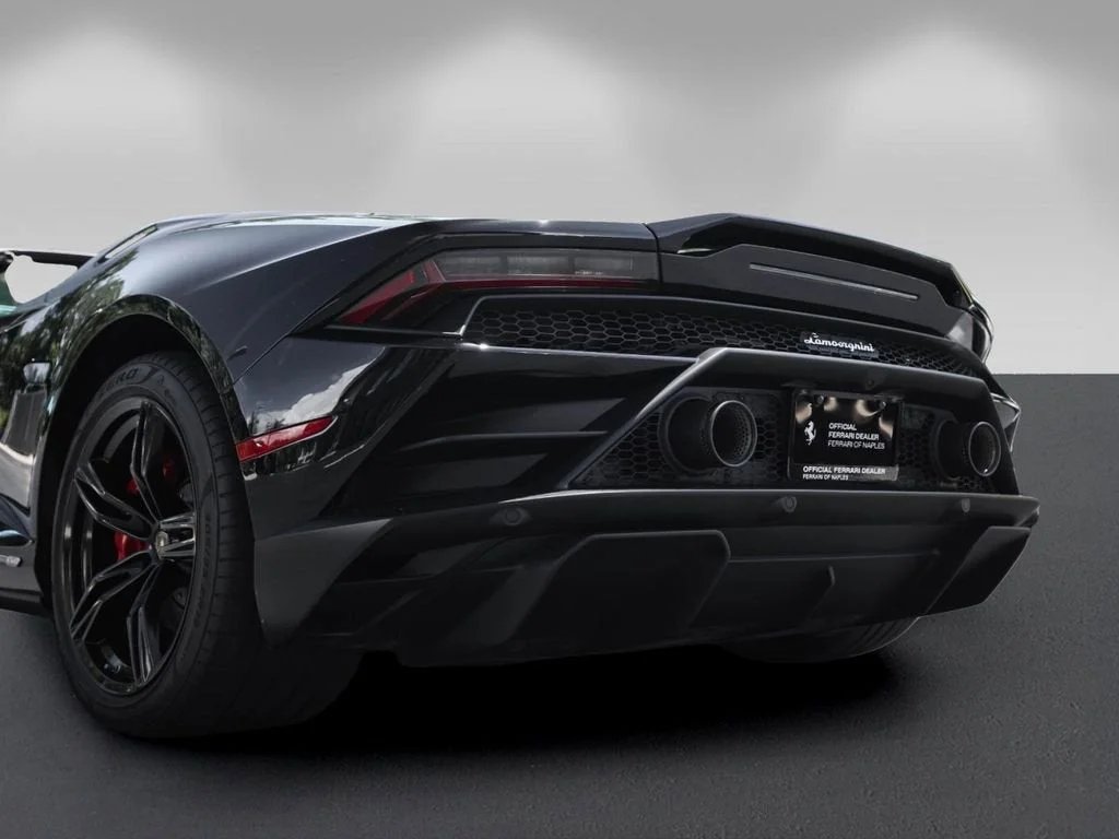 Used 2020 Nero Noctis Lamborghini Base image 21
