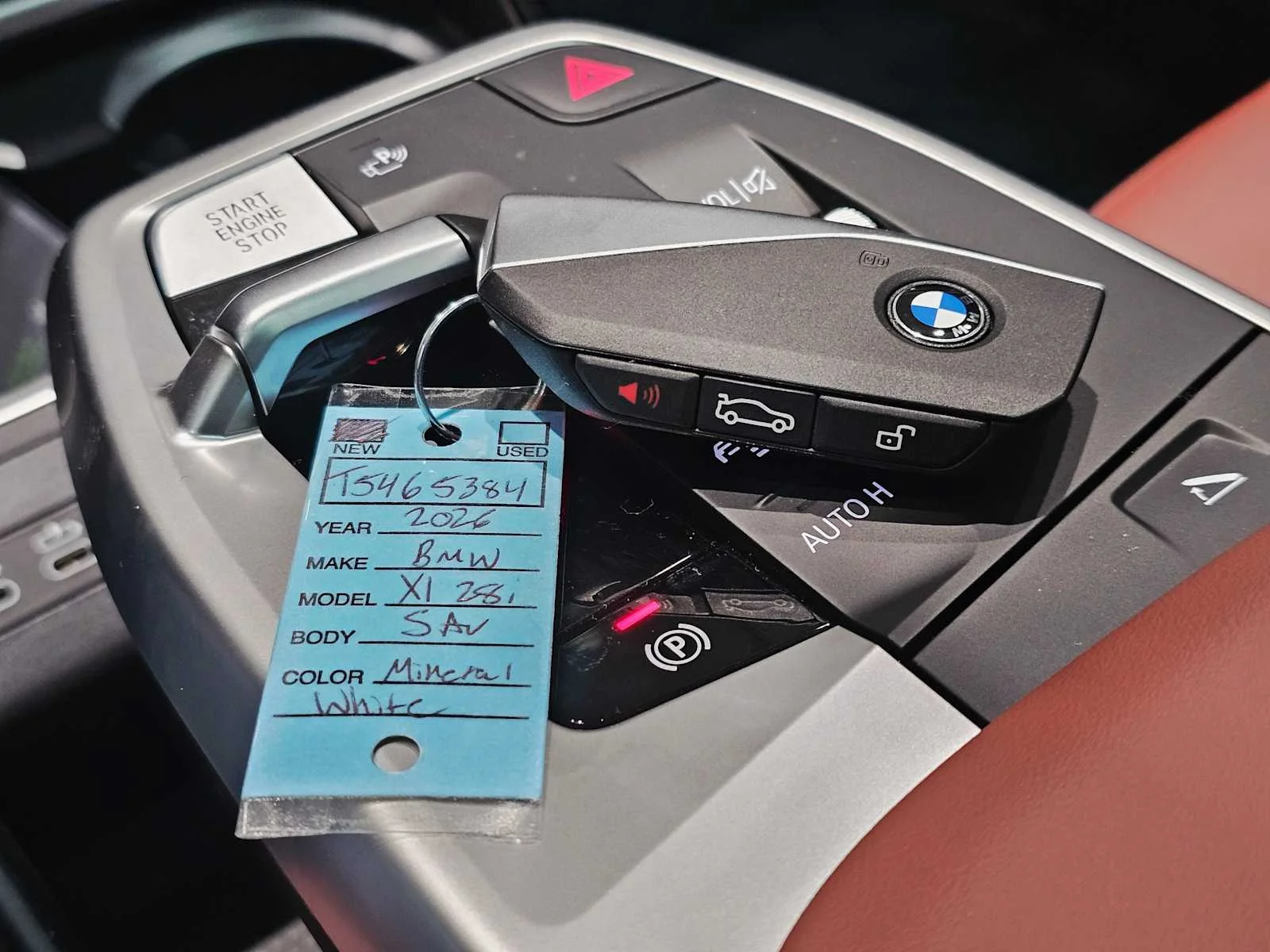New 2026 Mineral White Metallic BMW xDrive28i image 30