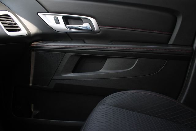 Used 2015 Black GMC SLE-1 image 17