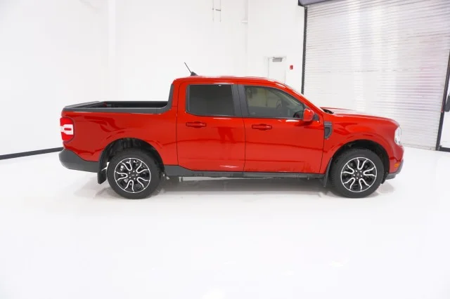 Used 2023 RED Ford XL image 4