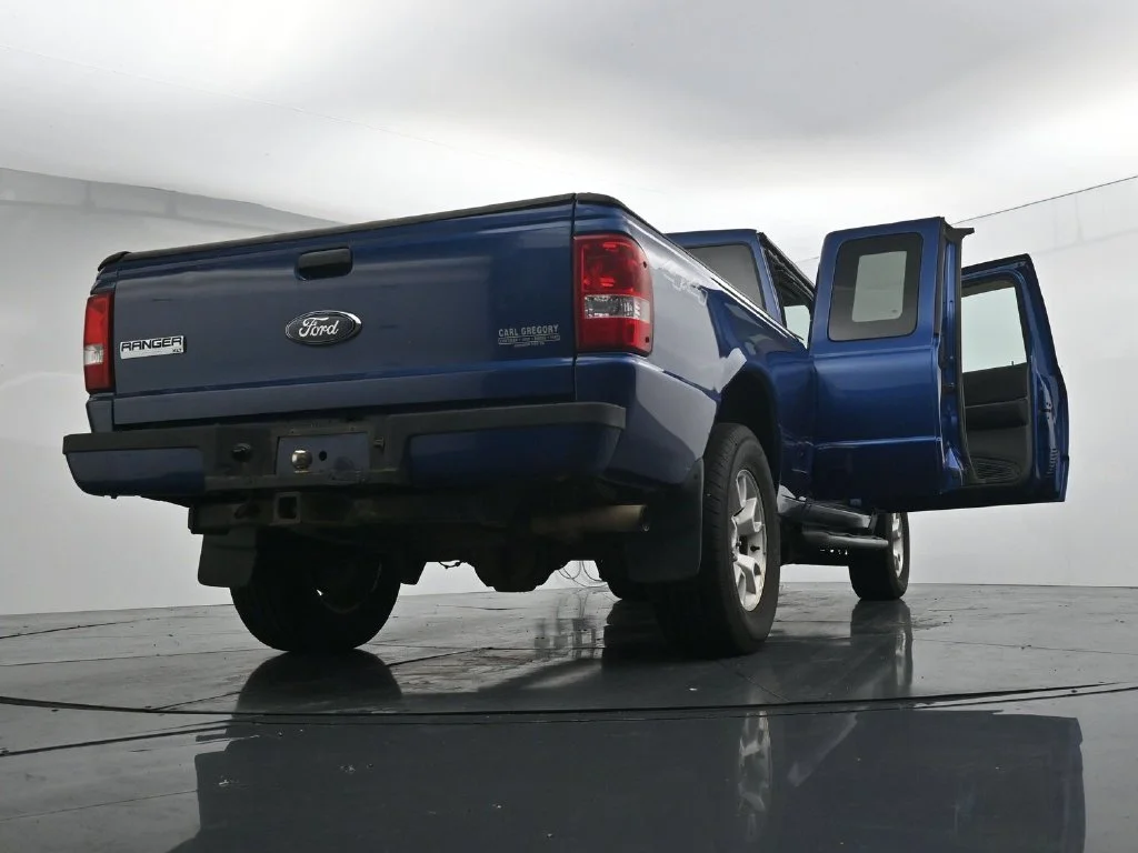 Used 2011 Blue Ford XLT image 29